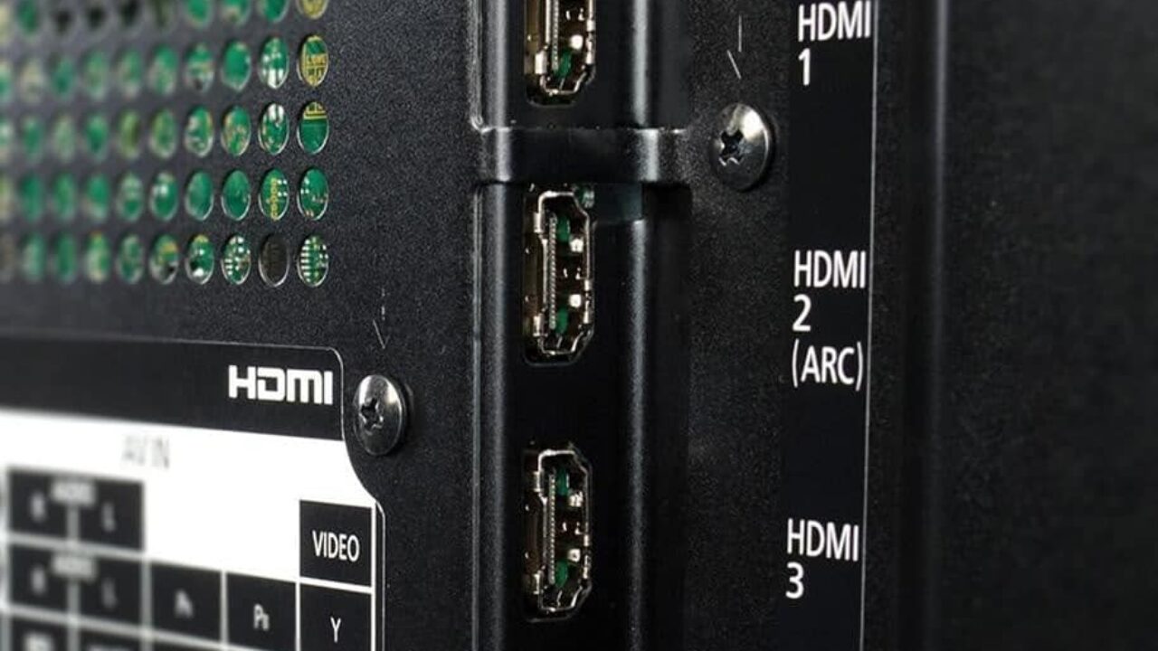 Comment connecter un lecteur DVD à un téléviseur avec un câble HDMI ?