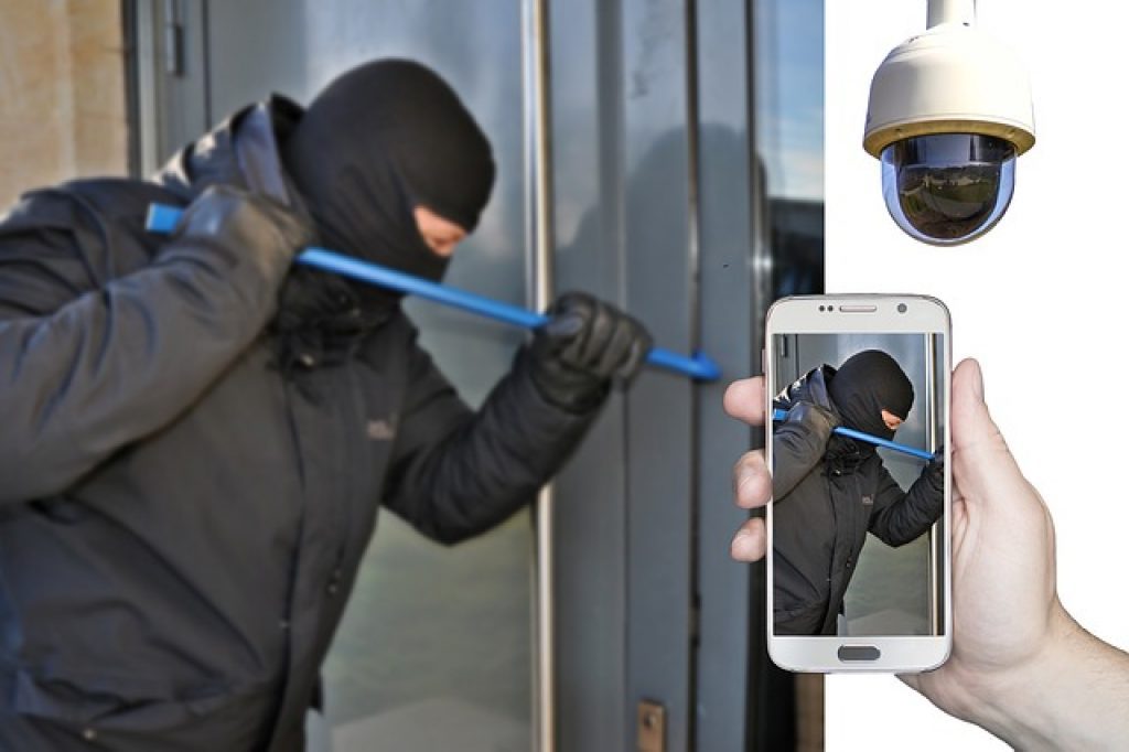 caméra de surveillance sans fil autonome